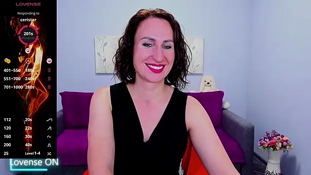 Nia Smithh online show from 10-14-25, 12:50