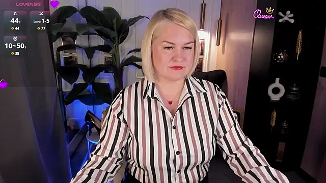 YolandaKiss online show from 05-13-26, 08:06
