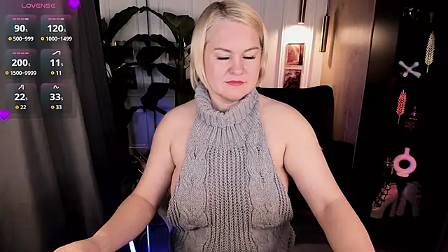 YolandaKiss online show from 06-18-26, 08:35