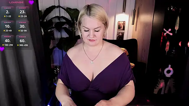 YolandaKiss online show from 06-19-26, 08:23