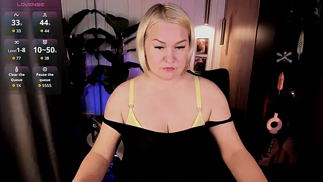 YolandaKiss online show from 07-11-26, 08:33
