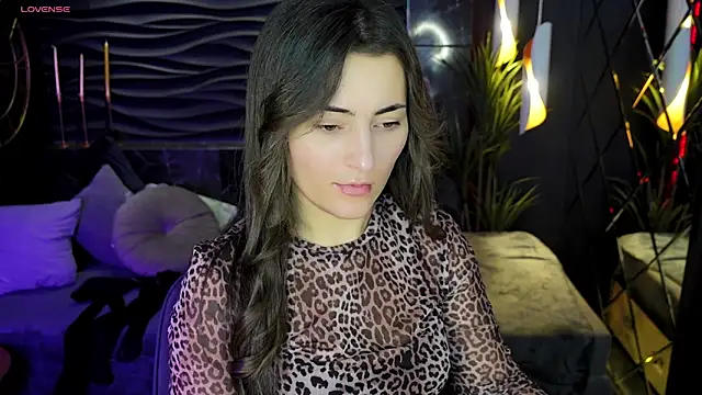 KylieMellow online show from 12-30-24, 08:32