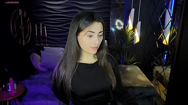 KylieMellow online show from 01-14-25, 05:51