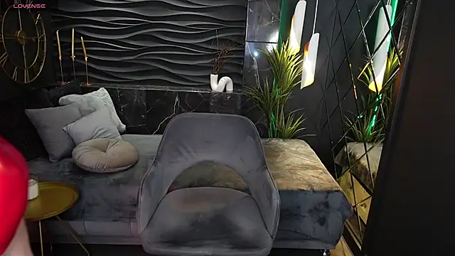 KylieMellow online show from 01-20-25, 07:57