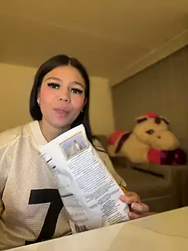 Alyshanon18 online show from 03-21-25, 04:39