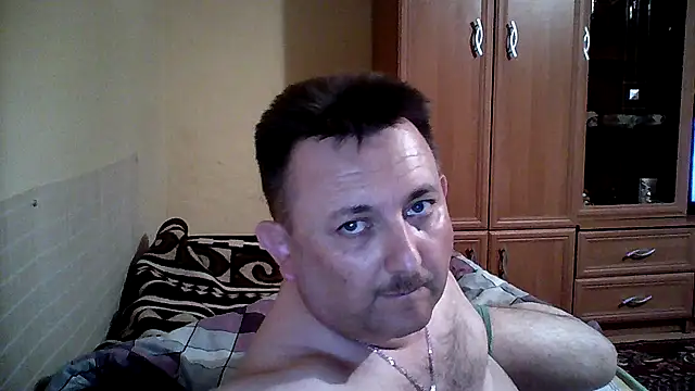 Snapshot of Novy73 chatting on 06-09-26, 01:06 Novy73 online show from 06-09-26, 01:06