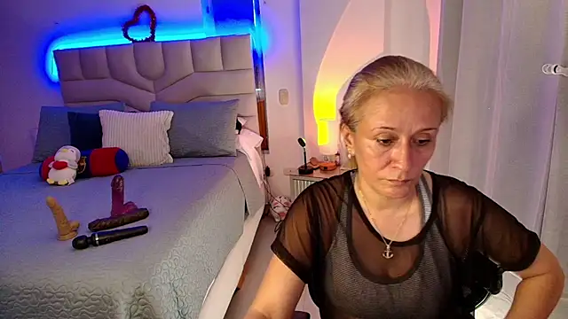 Snapshot of Naty_Stone chatting on 06-22-26, 07:55 Naty Stone online show from 06-22-26, 07:55