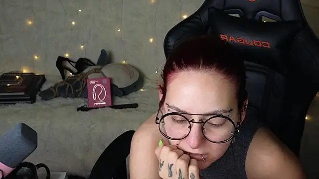 Ginger Stay online show from 09-25-25, 08:45