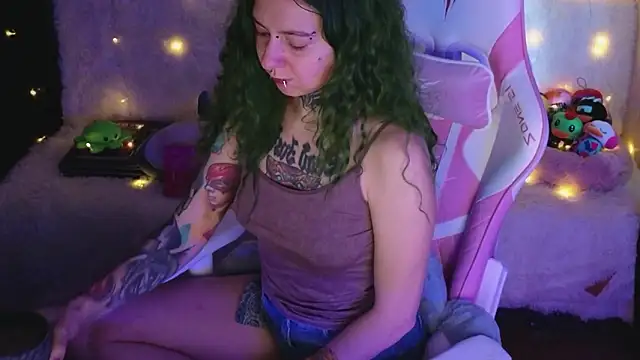 Snapshot of Ginger_Stay chatting on 02-13-26, 12:45 Ginger Stay online show from 02-13-26, 12:45