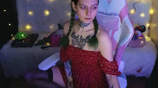 Snapshot of Ginger_Stay chatting on 02-23-26, 10:12 Ginger Stay online show from 02-23-26, 10:12