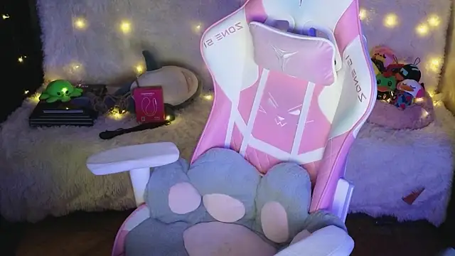 Snapshot of Ginger_Stay chatting on 02-26-26, 07:02 Ginger Stay online show from 02-26-26, 07:02