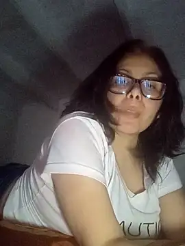 Snapshot of Anypink chatting on 11-20-25, 10:31 Anypink online show from 11-20-25, 10:31