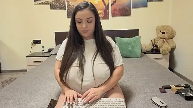 adelline online show from 02-05-26, 09:30