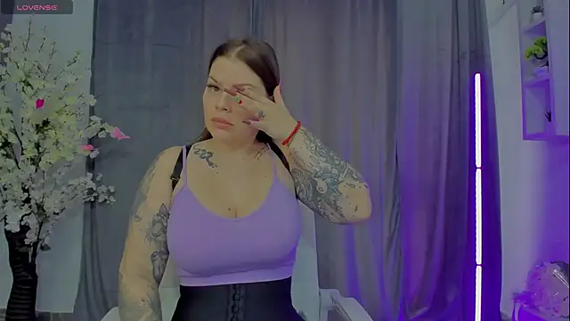 Raven Luna online show from 01-10-25, 07:25