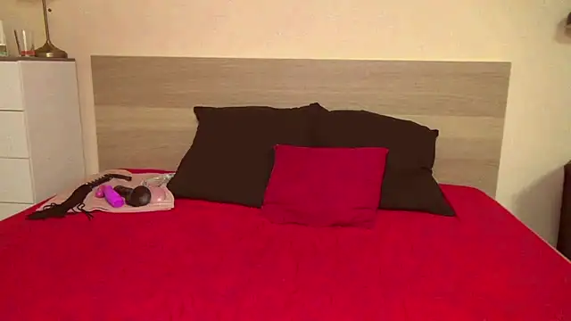 KendraLux online show from 09-28-25, 11:54