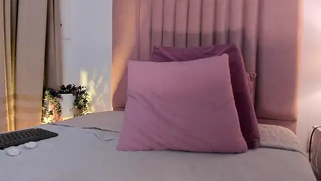 Christy Sea online show from 02-12-25, 12:05