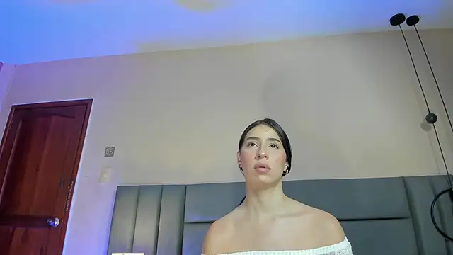 Christy Sea online show from 10-10-25, 06:40