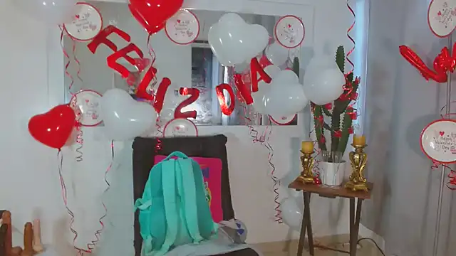 Selenna01 online show from 02-14-25, 01:40