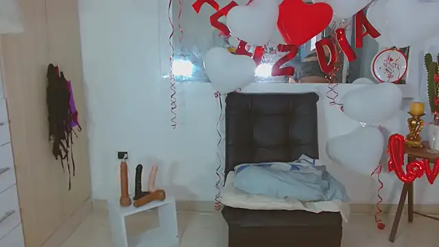 Selenna01 online show from 02-15-25, 02:11