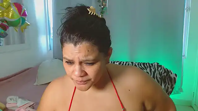 Selenna01 online show from 09-17-25, 01:13