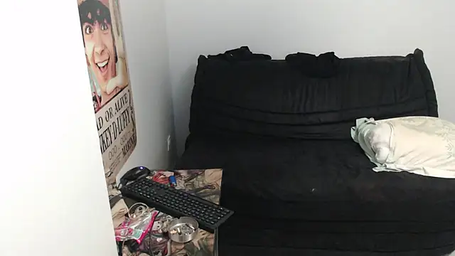 Snapshot of missthon0 chatting on 02-20-25, 12:47 missthon0 online show from 02-20-25, 12:47