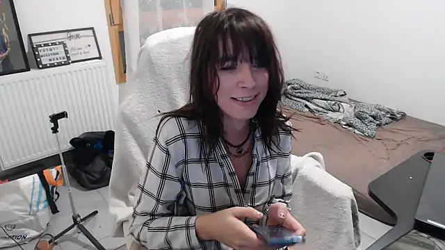 Snapshot of missthon0 chatting on 09-16-25, 05:30 missthon0 online show from 09-16-25, 05:30