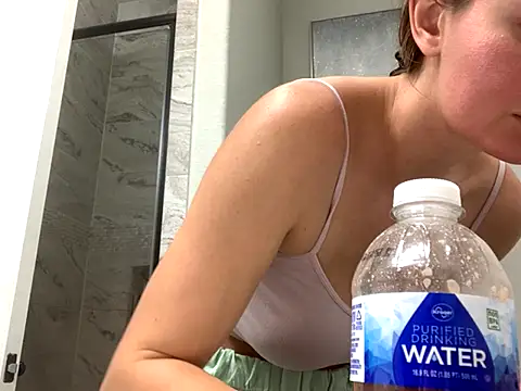 Snapshot of Alyssa_rhoades chatting on 11-06-25, 08:21 Alyssa rhoades online show from 11-06-25, 08:21