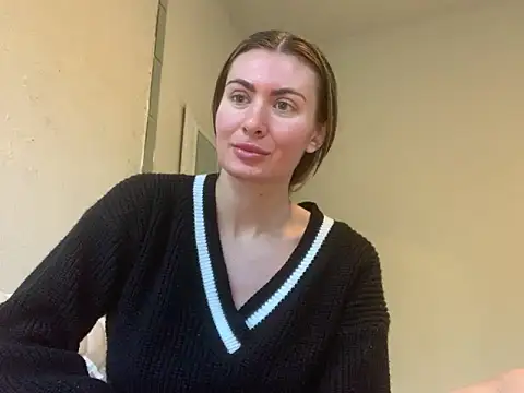 Snapshot of Alyssa_rhoades chatting on 11-10-25, 10:53 Alyssa rhoades online show from 11-10-25, 10:53