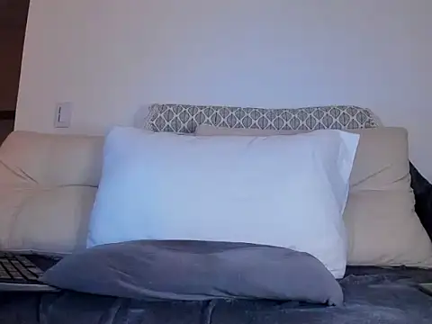 Snapshot of Sirs_papi chatting on 10-30-25, 03:52 Sirs papi online show from 10-30-25, 03:52