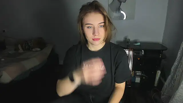 KindKristy online show from 12-18-24, 05:48