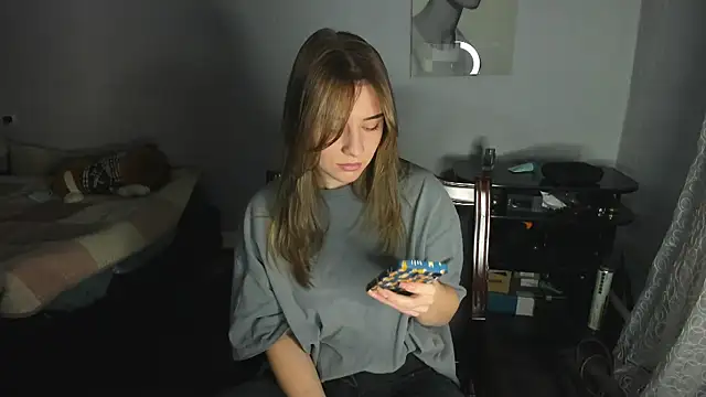 KindKristy online show from 12-19-24, 05:51