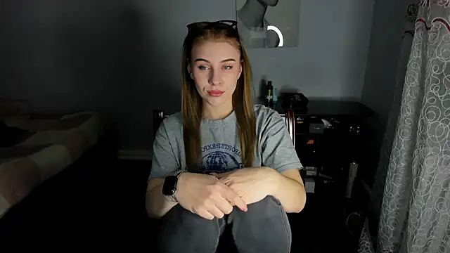 KindKristy online show from 12-26-24, 05:04
