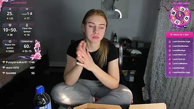 KindKristy online show from 12-30-24, 08:32