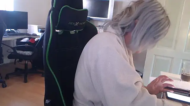 kathrin193 online show from 02-18-25, 02:38