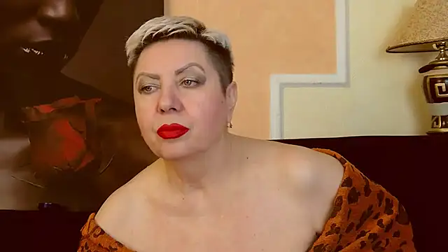 LadyPosh online show from 12-13-24, 09:30