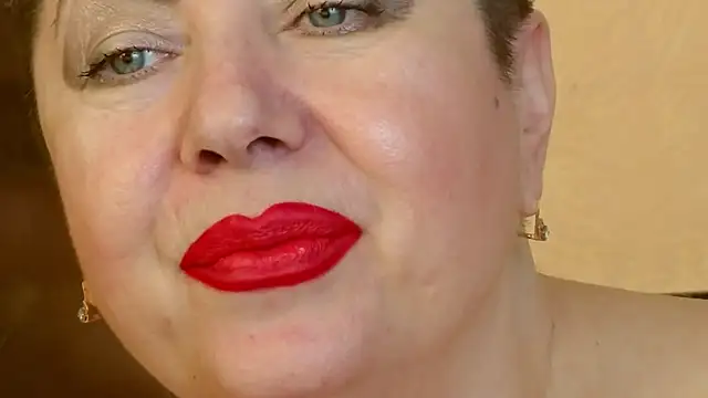 LadyPosh online show from 12-18-24, 01:59