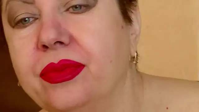 Snapshot of LadyPosh chatting on 02-27-26, 08:09 LadyPosh online show from 02-27-26, 08:09