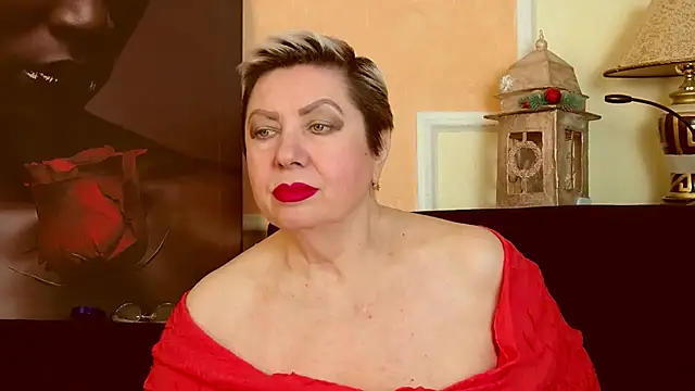 Snapshot of LadyPosh chatting on 04-01-26, 08:39 LadyPosh online show from 04-01-26, 08:39