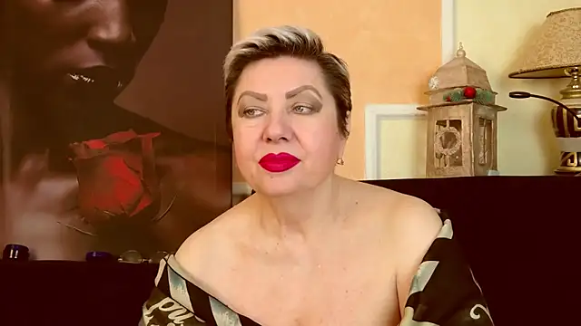 Snapshot of LadyPosh chatting on 04-15-26, 07:58 LadyPosh online show from 04-15-26, 07:58