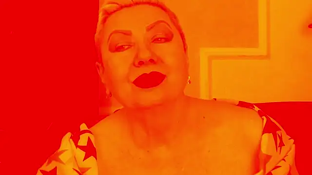 Snapshot of LadyPosh chatting on 05-07-26, 08:25 LadyPosh online show from 05-07-26, 08:25