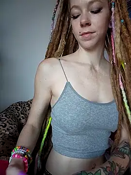 LucidLucy online show from 09-21-25, 12:40