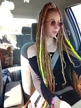 LucidLucy online show from 10-06-25, 02:36