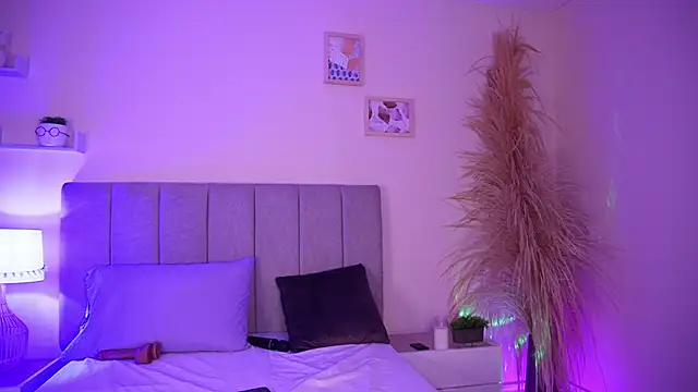 curvyliciousss online show from 12-29-24, 11:08