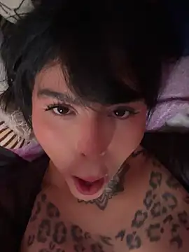 curvyliciousss online show from 11-18-25, 05:39