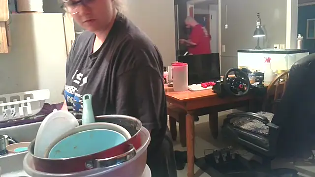 Snapshot of ZeTurtleMaster chatting on 01-24-25, 01:24 ZeTurtleMaster online show from 01-24-25, 01:24