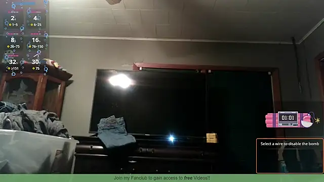 Snapshot of ZeTurtleMaster chatting on 03-05-25, 01:10 ZeTurtleMaster online show from 03-05-25, 01:10