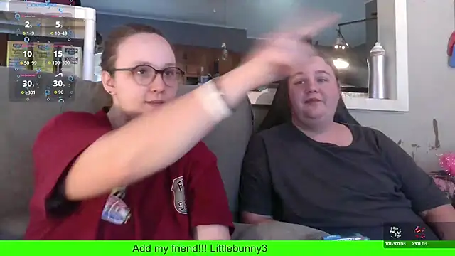 Snapshot of ZeTurtleMaster chatting on 09-09-25, 10:09 ZeTurtleMaster online show from 09-09-25, 10:09