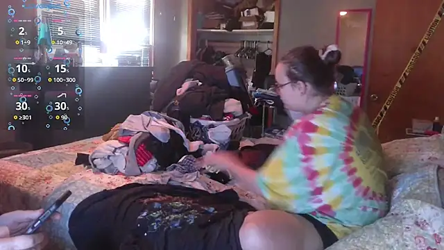 Snapshot of ZeTurtleMaster chatting on 11-04-25, 07:57 ZeTurtleMaster online show from 11-04-25, 07:57