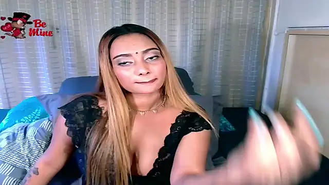 Snapshot of sexyindianchic chatting on 03-11-26, 10:21 sexyindianchic online show from 03-11-26, 10:21