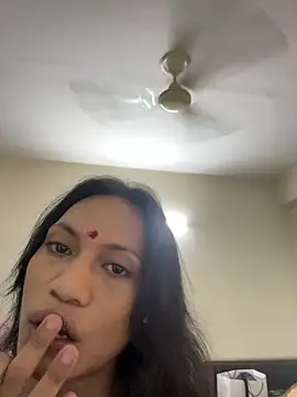 DarlingJenny22 online show from 06-18-26, 03:05